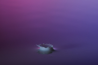 Tropfen in Wasser (31)