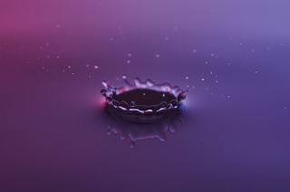 Tropfen in Wasser (3)