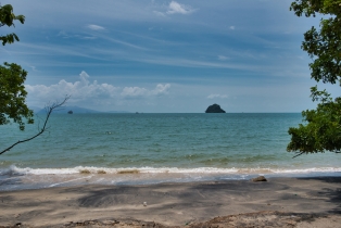 Black Sand Beach_5